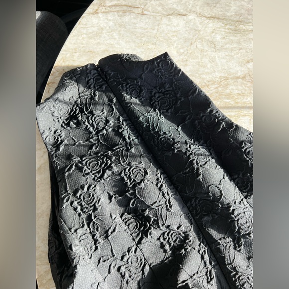 New York & Company Black Floral Textured Dress - Picture 5 of 5